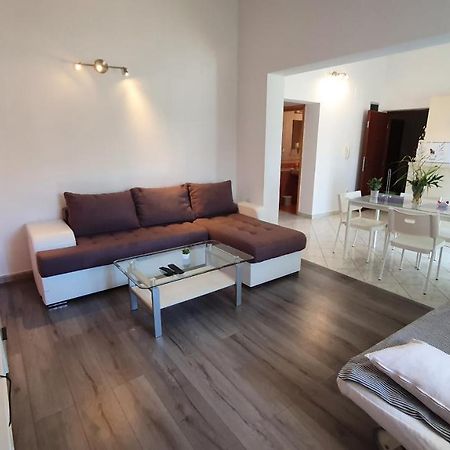 Apartments Miki Pag Town Zewnętrze zdjęcie