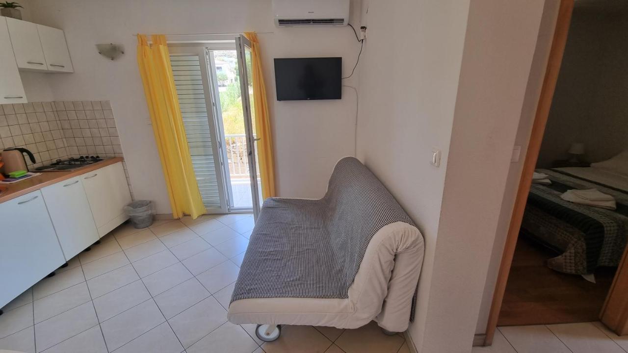 Apartments Miki Pag Town Zewnętrze zdjęcie